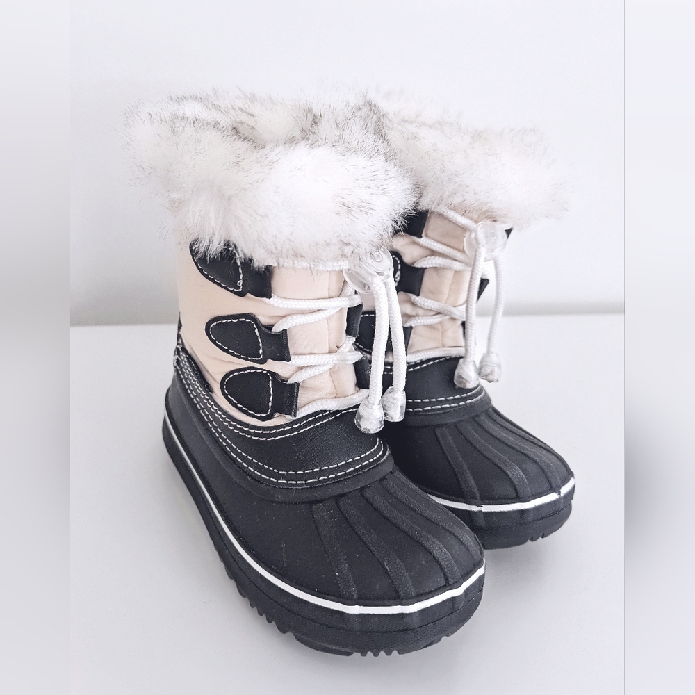 Arctix Little Girl Snow Boots - Size 11